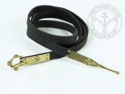 000BS11 Medieval belt with stamped decoration
