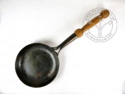 C-01 Hand forged frying pan with an oak handle